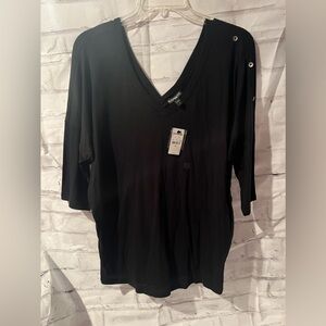 NWT Express Black V-Neck Mid Length Sleeve Top